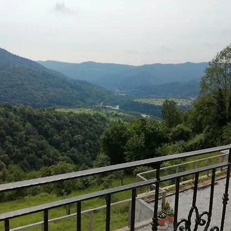 Apartma Na Podezelju - Marta Kanal
